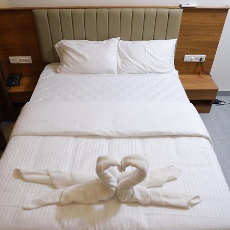 Silverkey Hotel Yelahanka Μπανγκαλόρ Εξωτερικό φωτογραφία